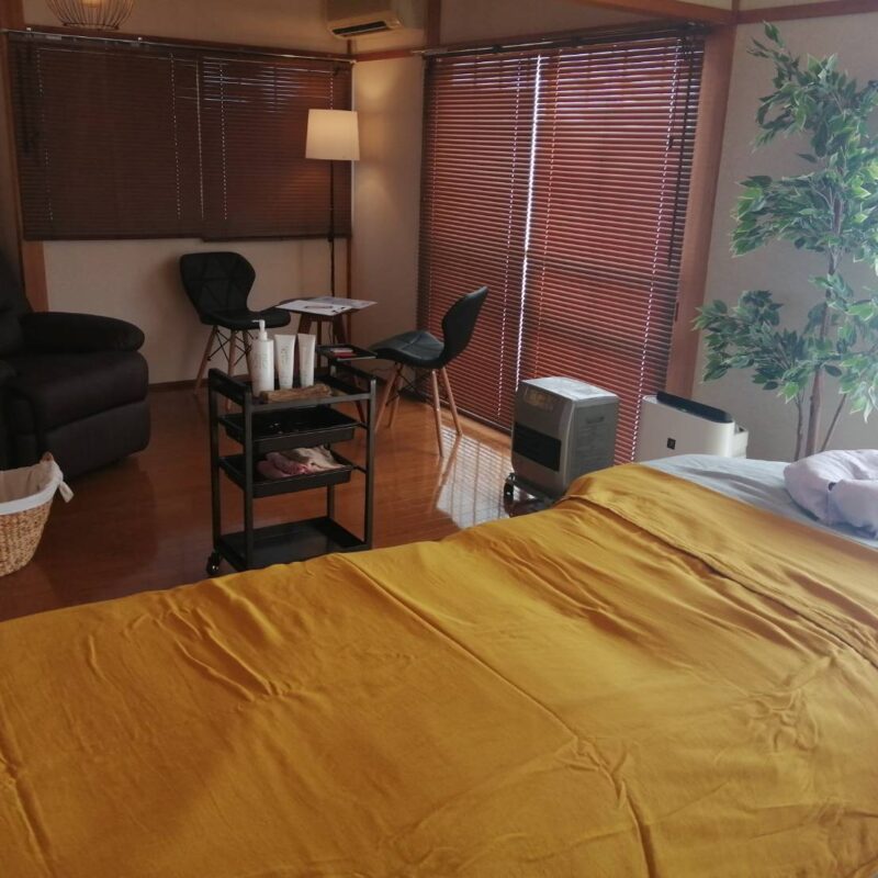 line_oa_chat_230619_101426_group_4