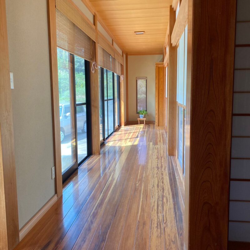 CC5E6721-8F20-42B6-9426-A7364521D270